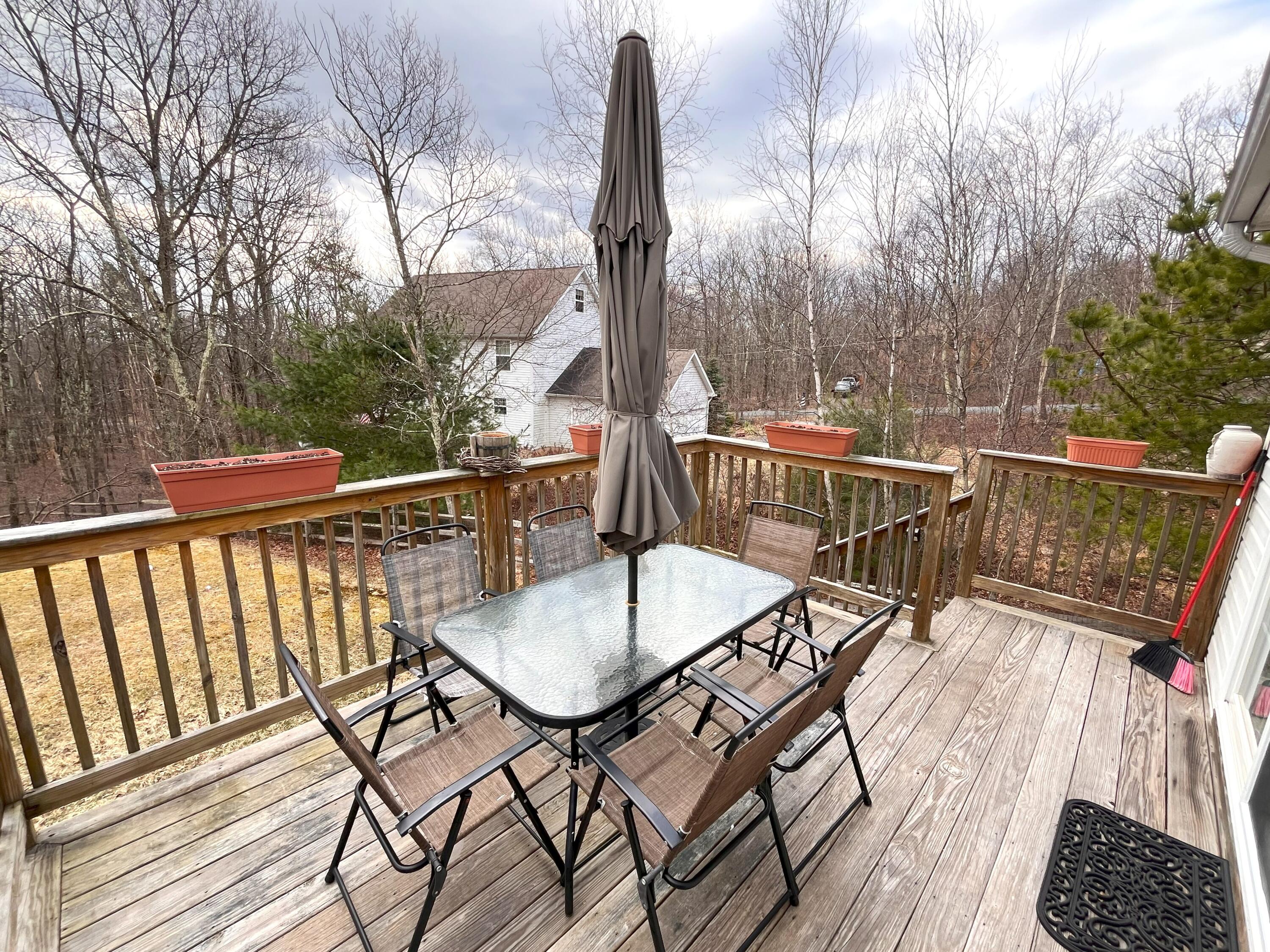 8 Iowa Road Albrightsville, PA 18210 - Photo 40 of 49 Rear Deck