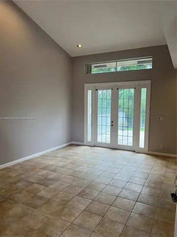 $569,900 | 15827 Southwest 12th Street, Pembroke Pines, FL 33027