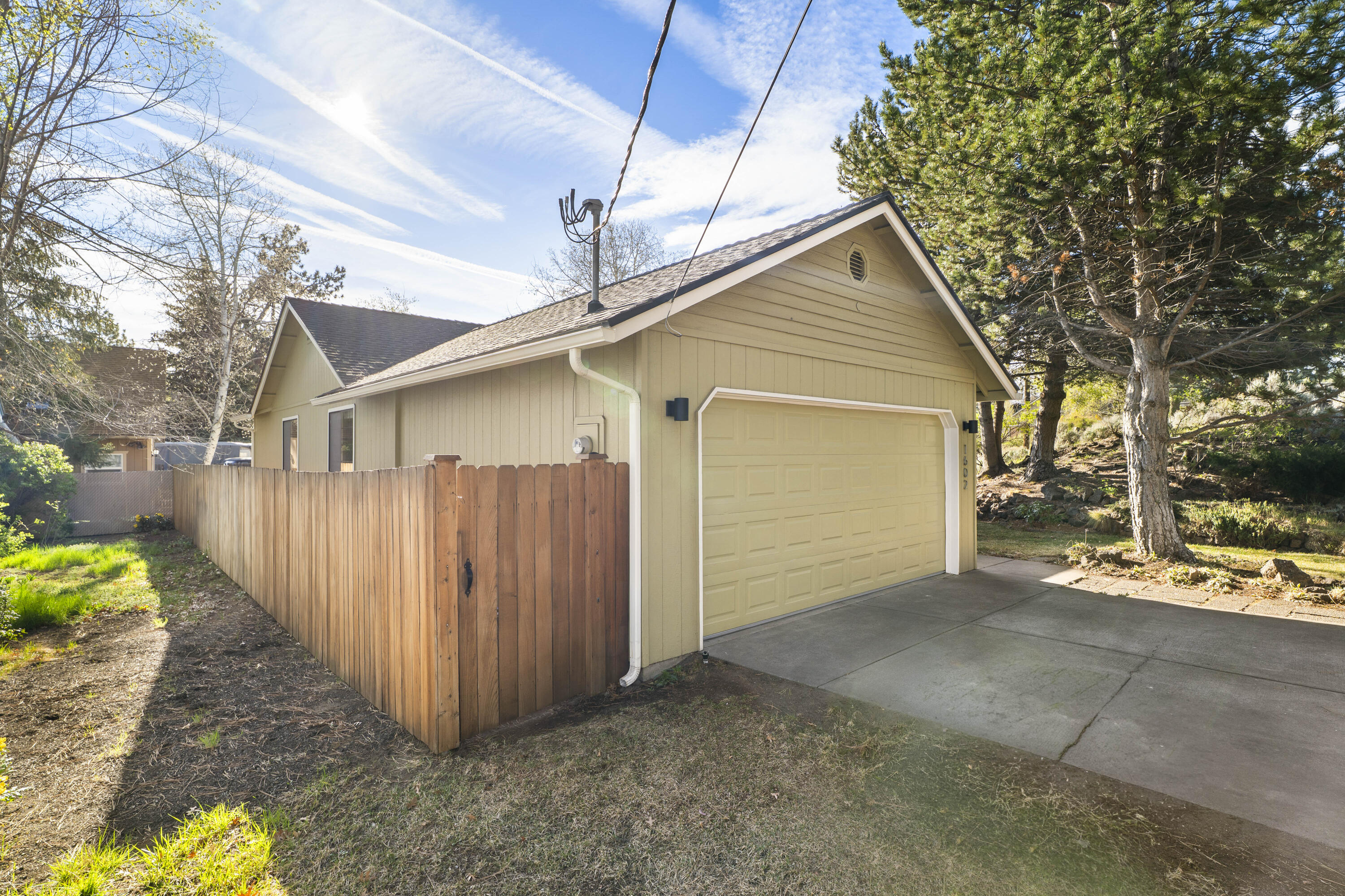 1602 Northeast 5th Street Bend, OR 97701 - Photo 38 of 39 Exterior