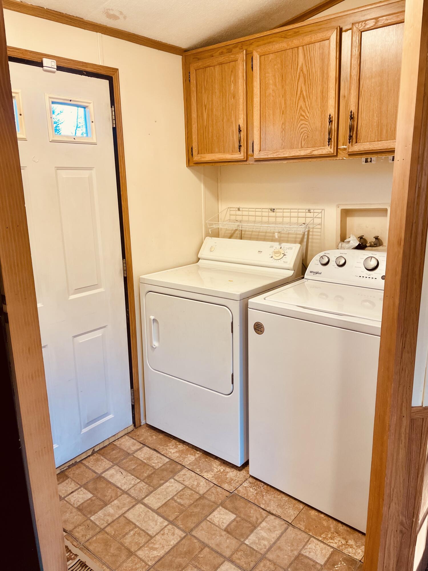 580 Bonny Eagle Road Standish, ME 04084 - Photo 19 of 29 Laundry