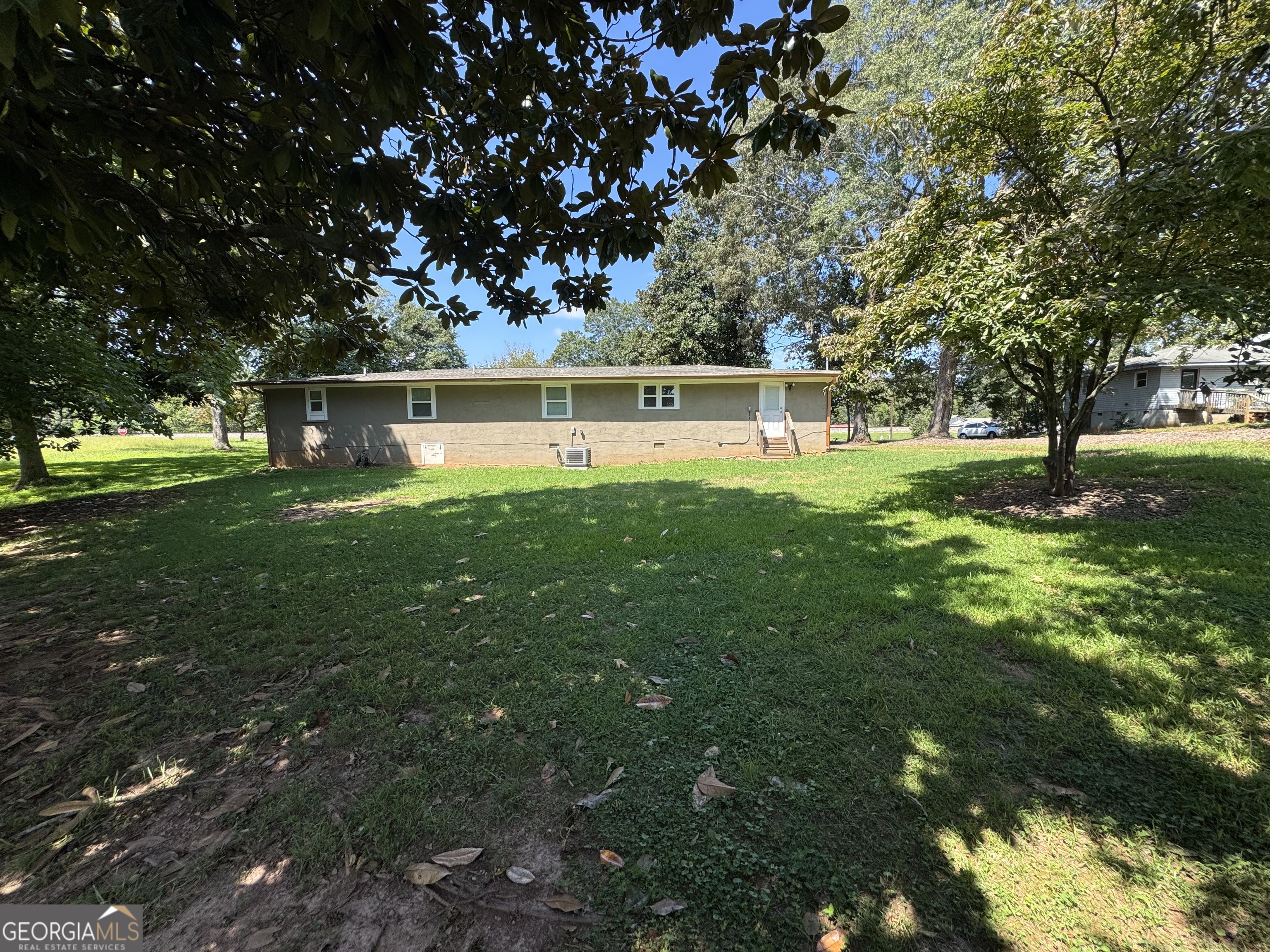 244 Railroad Avenue Lula, GA 30554 - Photo 2 of 19