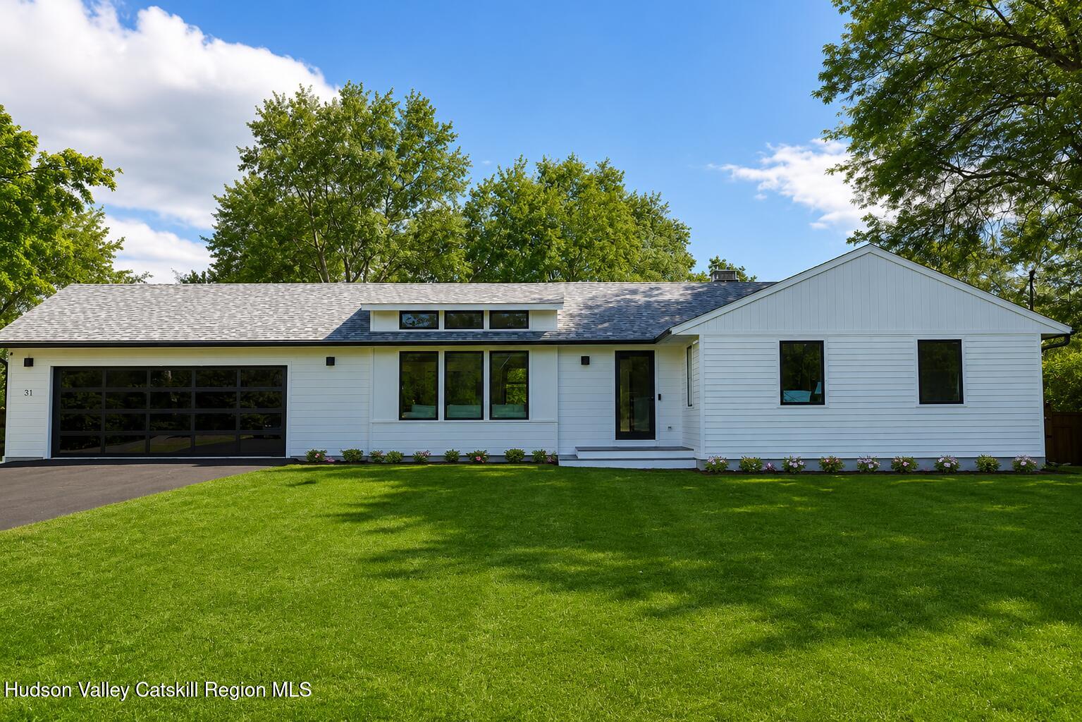 31 Green Acres Road Hudson, NY 12534 - Photo 2 of 21 16AA18F7-8122-45DA-93EE-471AFB718905