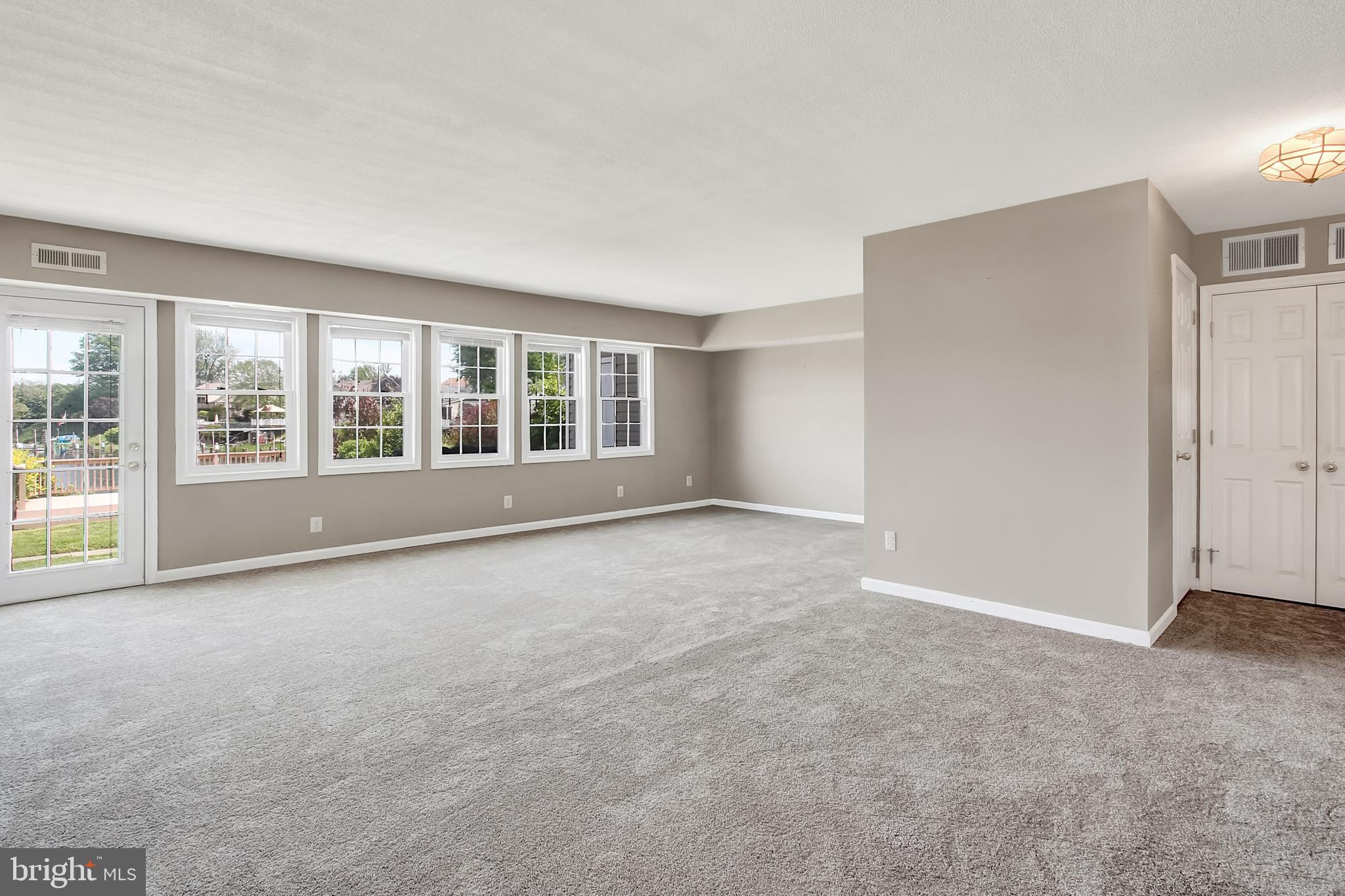 13 Old Sound Road Joppa, MD 21085 - Photo 8 of 26 Living Room