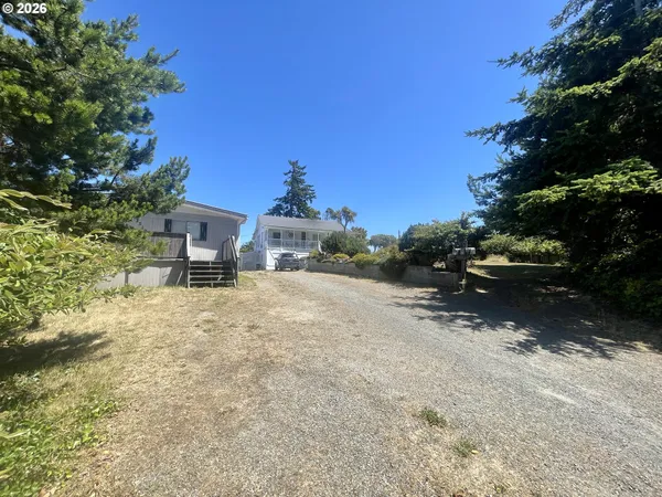 $400,000 | 2519 Everett Avenue, North Bend, OR 97459
