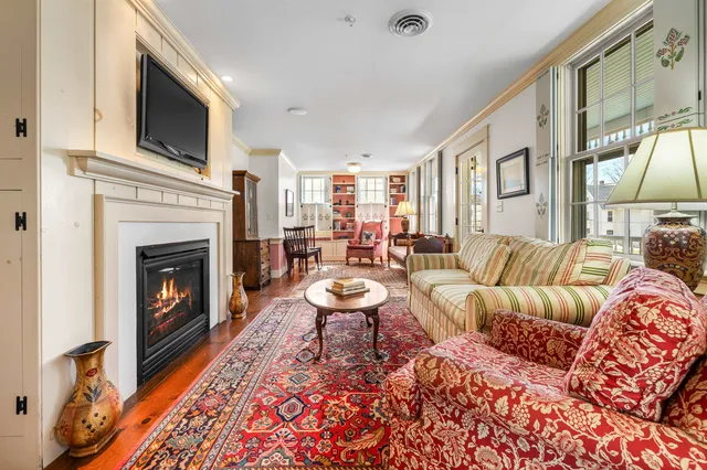 $899,000 | 31 Huntington Place, Unit 1 2 & 3, Rochester, VT 05767