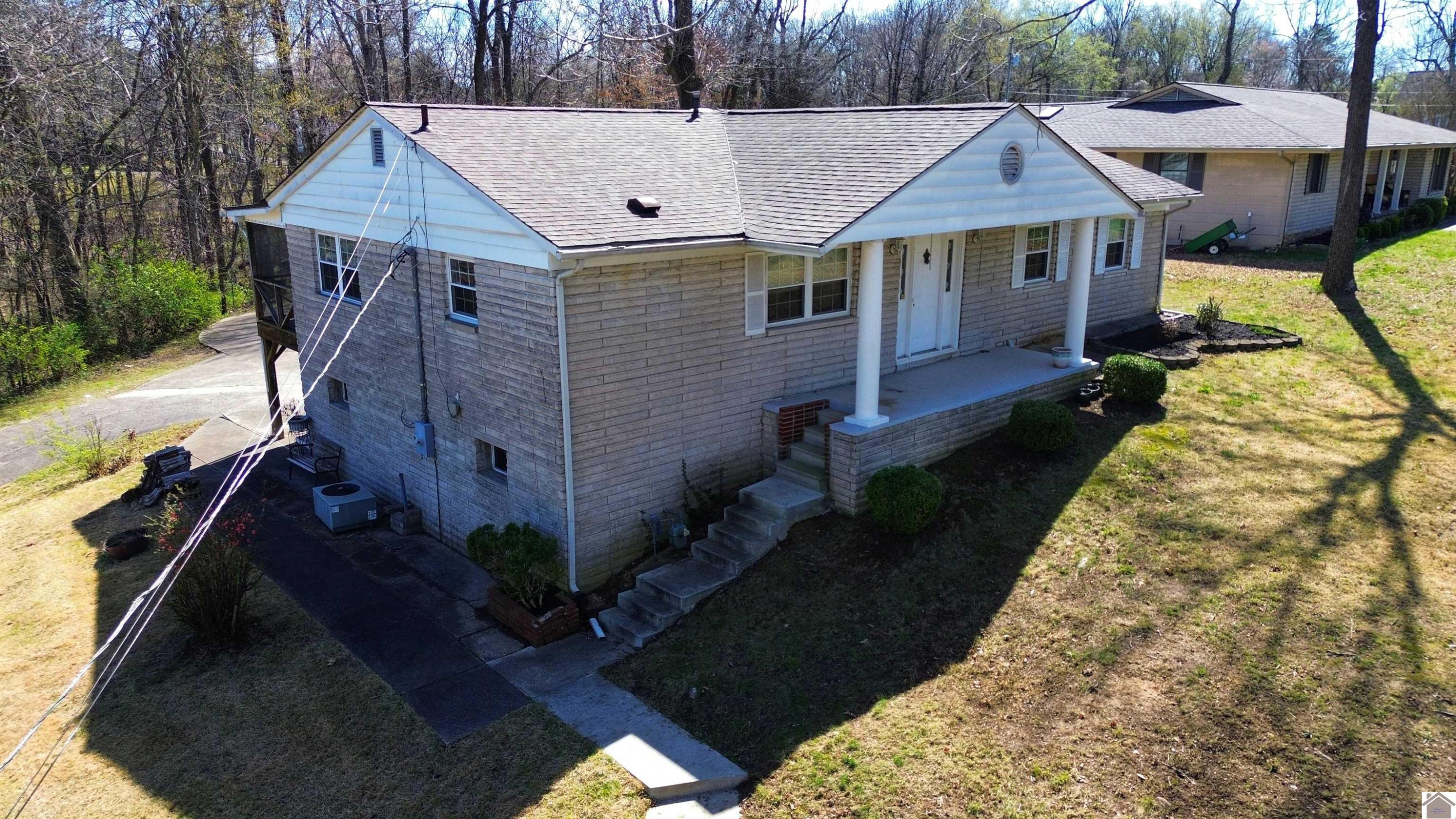 420 Highland Church Road Paducah, KY 42001 - Photo 3 of 49 Photo 3