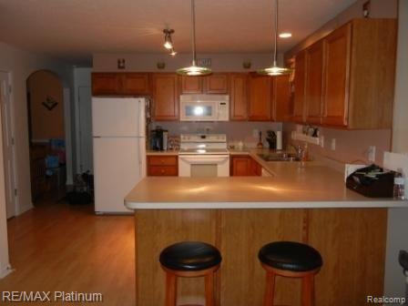 11792 Secluded Ridge Drive Byron, MI 48418 - Photo 6 of 17 kitchen.jpg