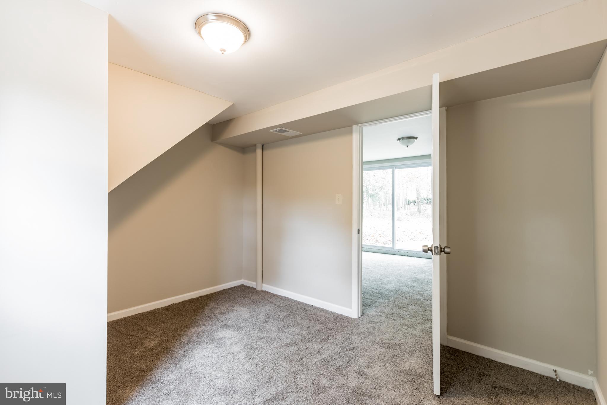 836 Woods Road Pasadena, MD 21122 - Photo 28 of 35 Gallery Image 28