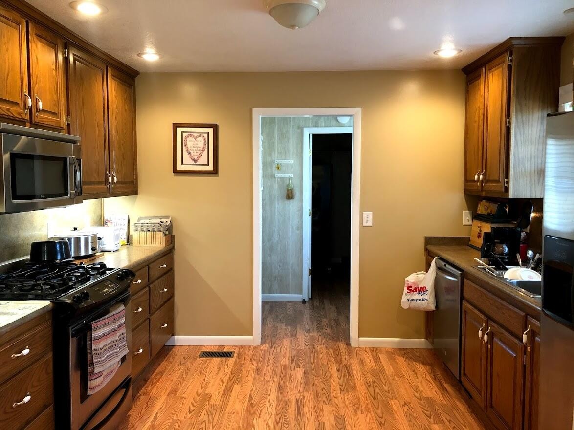 1016 Smallwood Road Jamestown, TN 38556 - Photo 6 of 39 Gallery Image 6