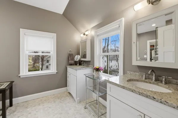 $1,525,000 | 847 Massachusetts Avenue, Lexington, MA 02420