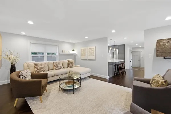 $1,525,000 | 847 Massachusetts Avenue, Lexington, MA 02420