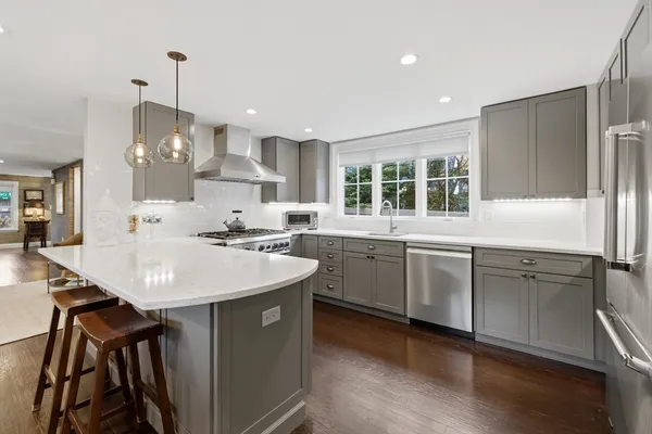 $1,525,000 | 847 Massachusetts Avenue, Lexington, MA 02420