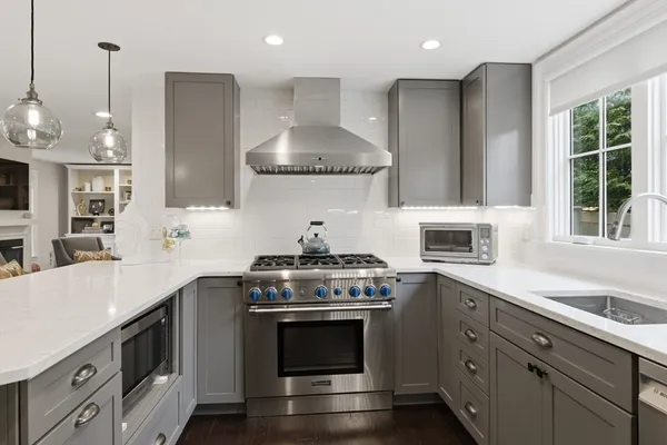 $1,525,000 | 847 Massachusetts Avenue, Lexington, MA 02420