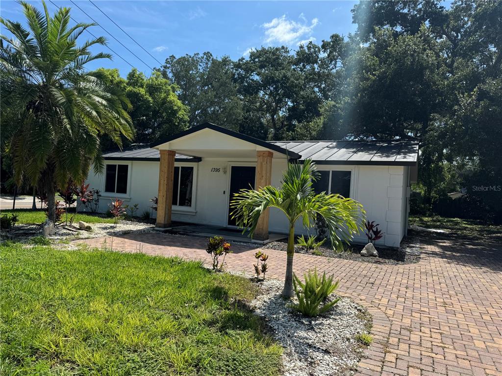1395 Davis Road Dunedin, FL 34698 - Photo 1 of 1 Exterior of house