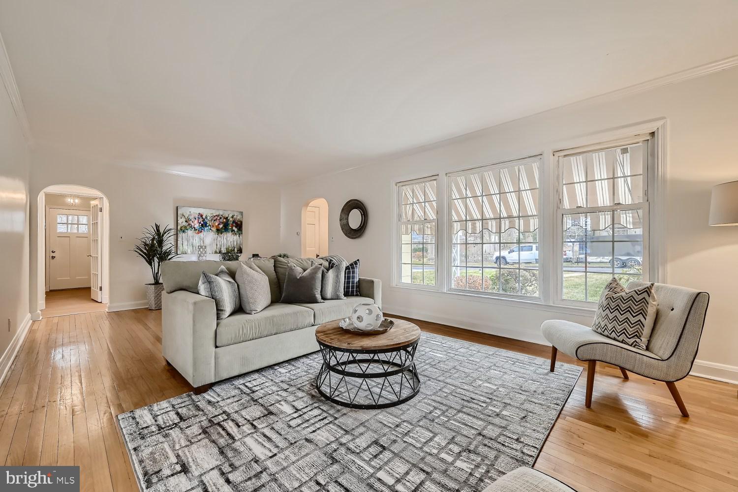 5 Greenbrier Road Towson, MD 21286 - Photo 5 of 31 Gallery Image 5