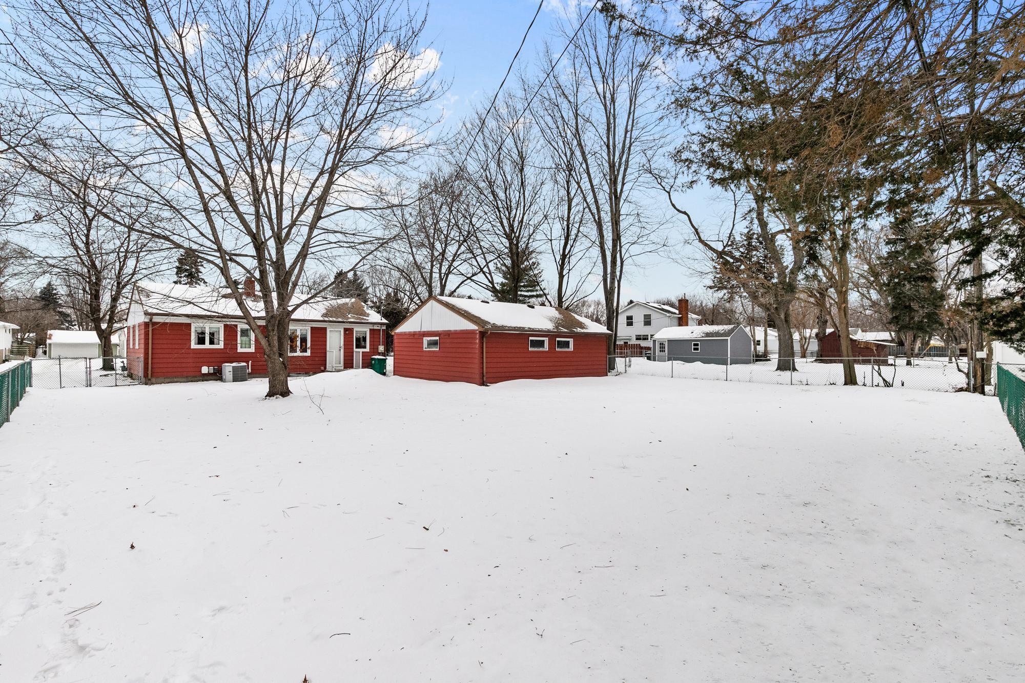 2910 Simpson Street Roseville, MN 55113 - Photo 2 of 14