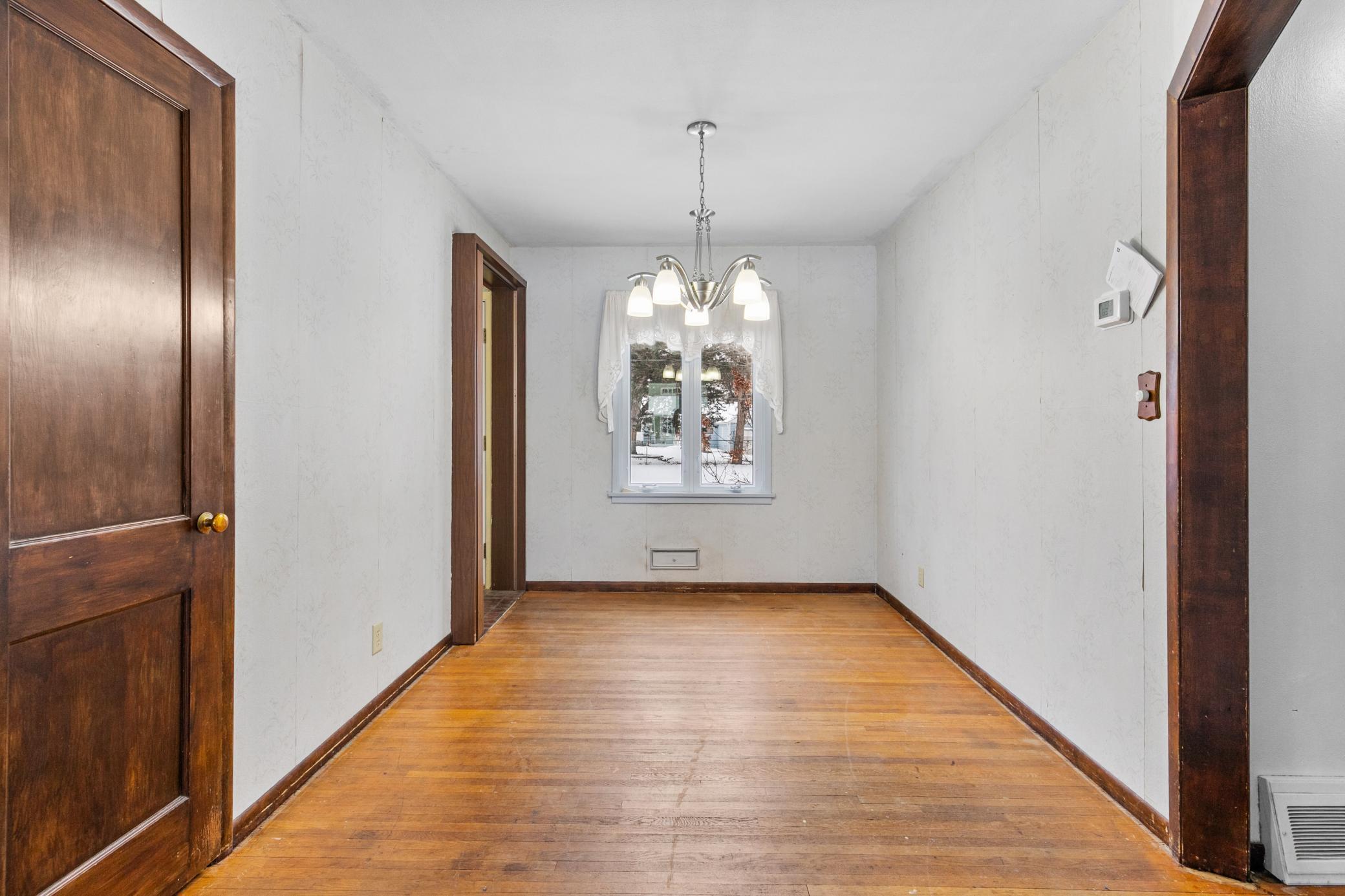 2910 Simpson Street Roseville, MN 55113 - Photo 5 of 14