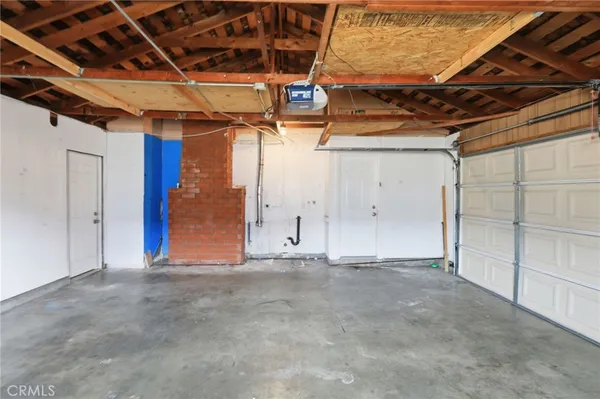 $349,900 | 526 West Hoffer Street, Banning, CA 92220
