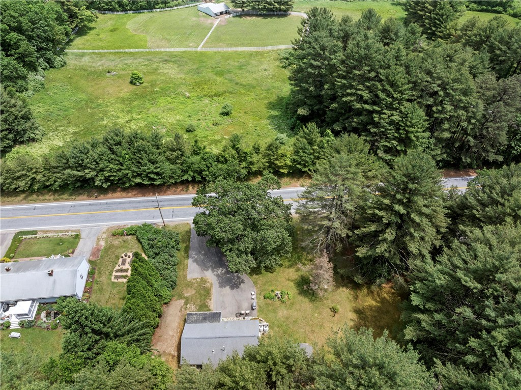 202 Round Top Road Burrillville, RI 02830 - Photo 9 of 29