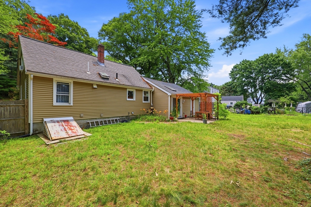 80 Old Mill Road Shrewsbury, MA 01545 - Photo 29 of 36