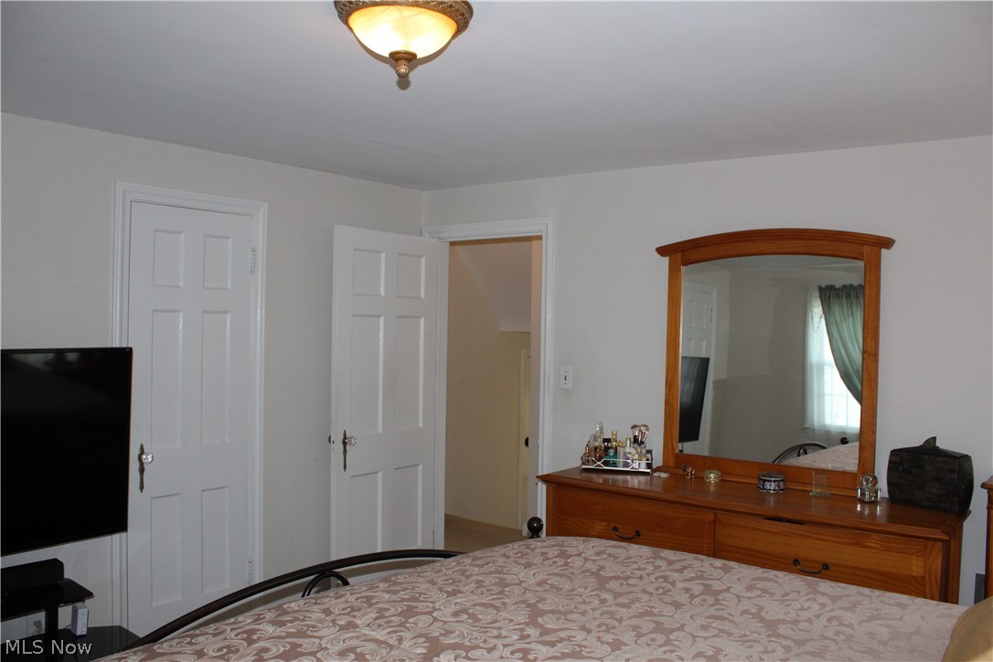 1447 Willshire Road Cleveland, OH 44124 - Photo 11 of 20 Gallery Image 11