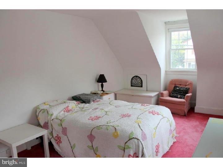 325 Sutherland Road Ewing, NJ 08618 - Photo 10 of 15 Bedroom - Main