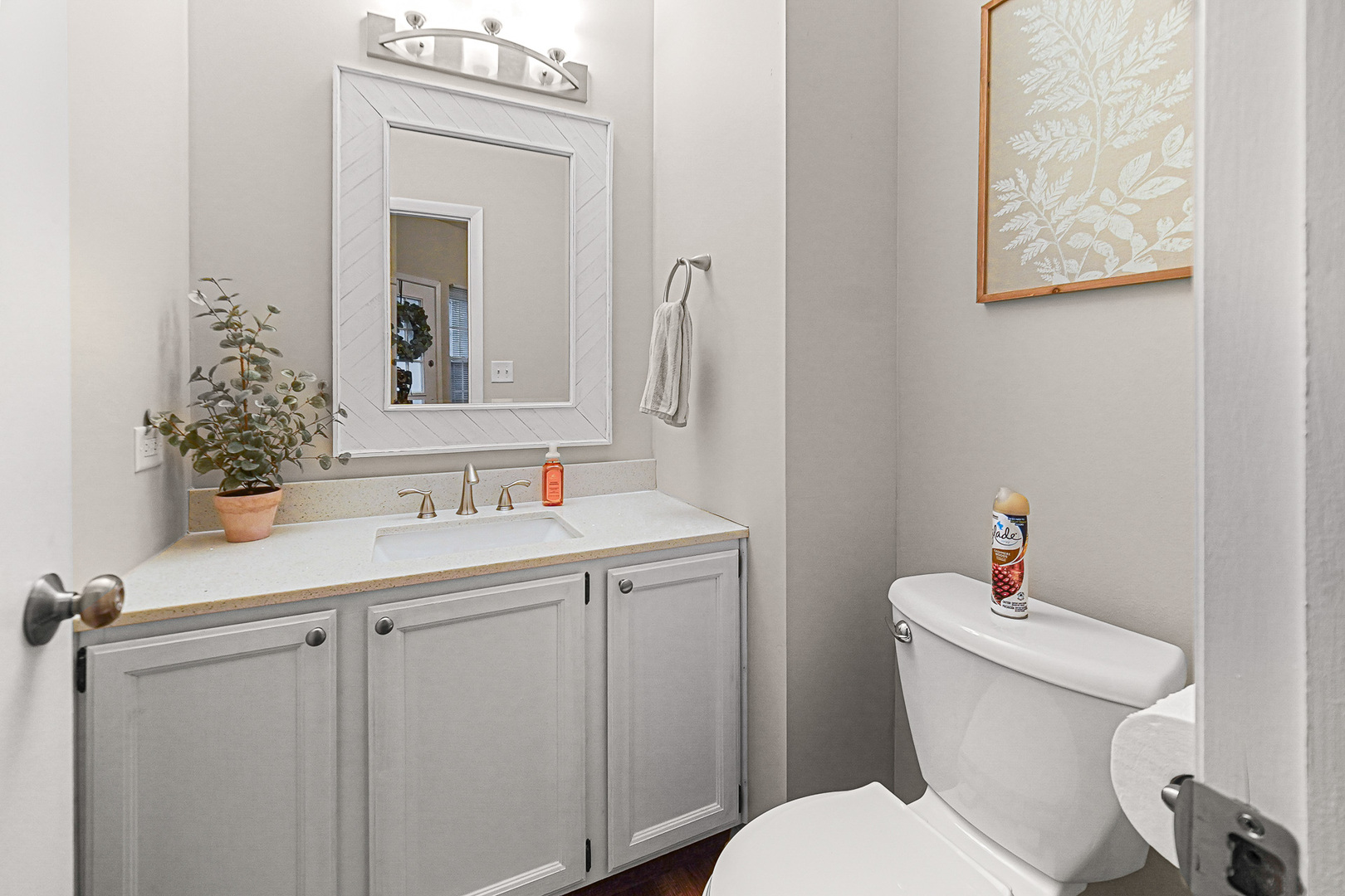 192 Golfview Drive Glendale Heights, IL 60139 - Photo 9 of 27