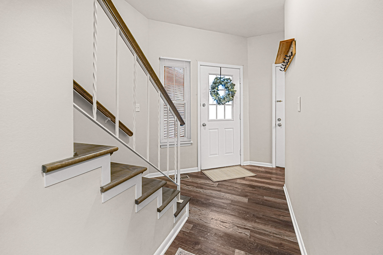 192 Golfview Drive Glendale Heights, IL 60139 - Photo 10 of 27