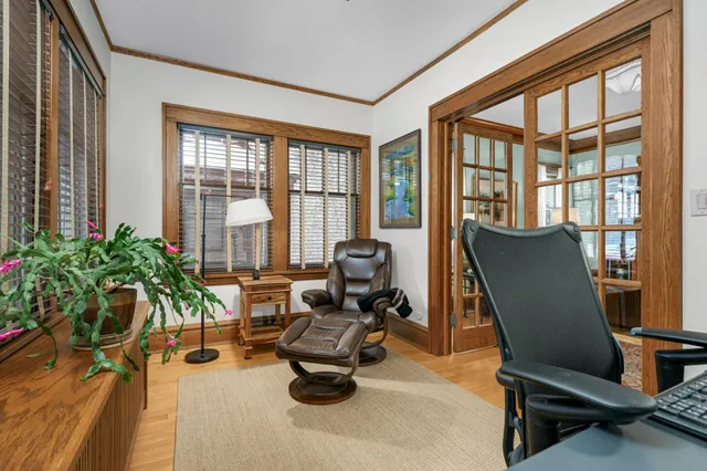 $629,900 | 2300 Grand Avenue South, Minneapolis, MN 55405