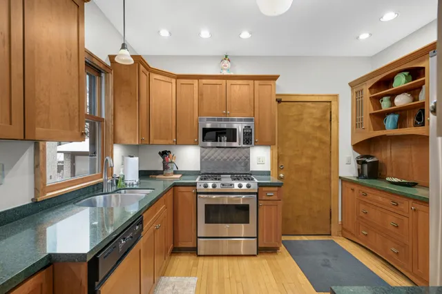 $629,900 | 2300 Grand Avenue South, Minneapolis, MN 55405