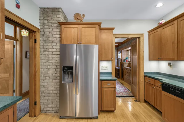 $629,900 | 2300 Grand Avenue South, Minneapolis, MN 55405