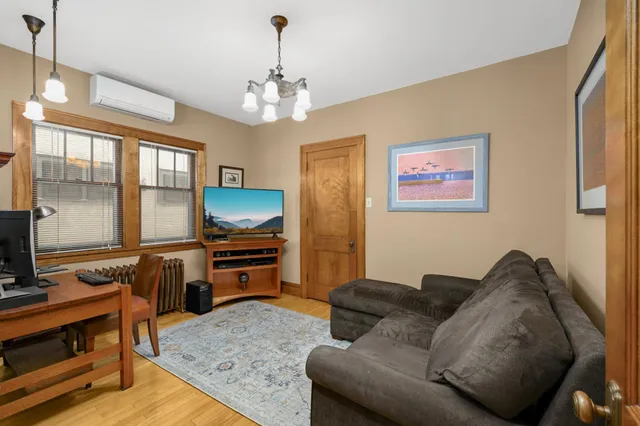 $629,900 | 2300 Grand Avenue South, Minneapolis, MN 55405