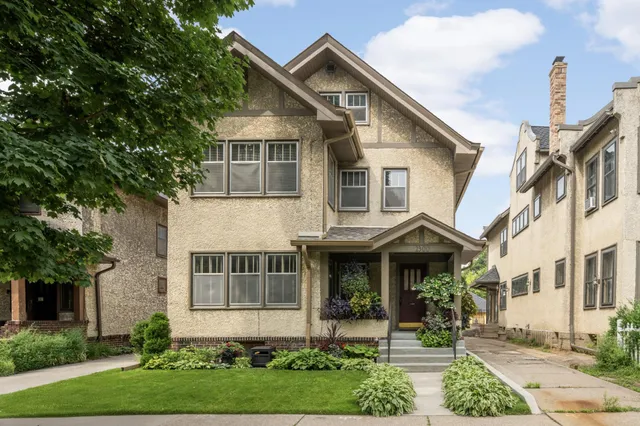 $629,900 | 2300 Grand Avenue South, Minneapolis, MN 55405