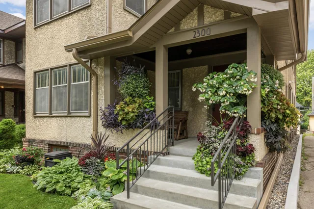 $629,900 | 2300 Grand Avenue South, Minneapolis, MN 55405