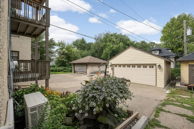 $629,900 | 2300 Grand Avenue South, Minneapolis, MN 55405