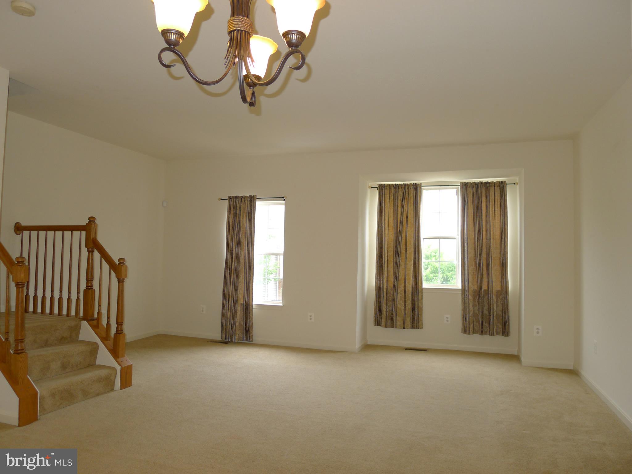 9209 Lorton Valley Road Lorton, VA 22079 - Photo 2 of 21 Living Room