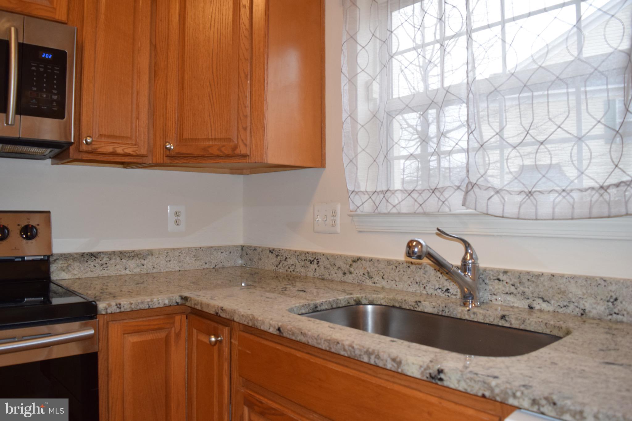 9209 Lorton Valley Road Lorton, VA 22079 - Photo 8 of 21 Kitchen