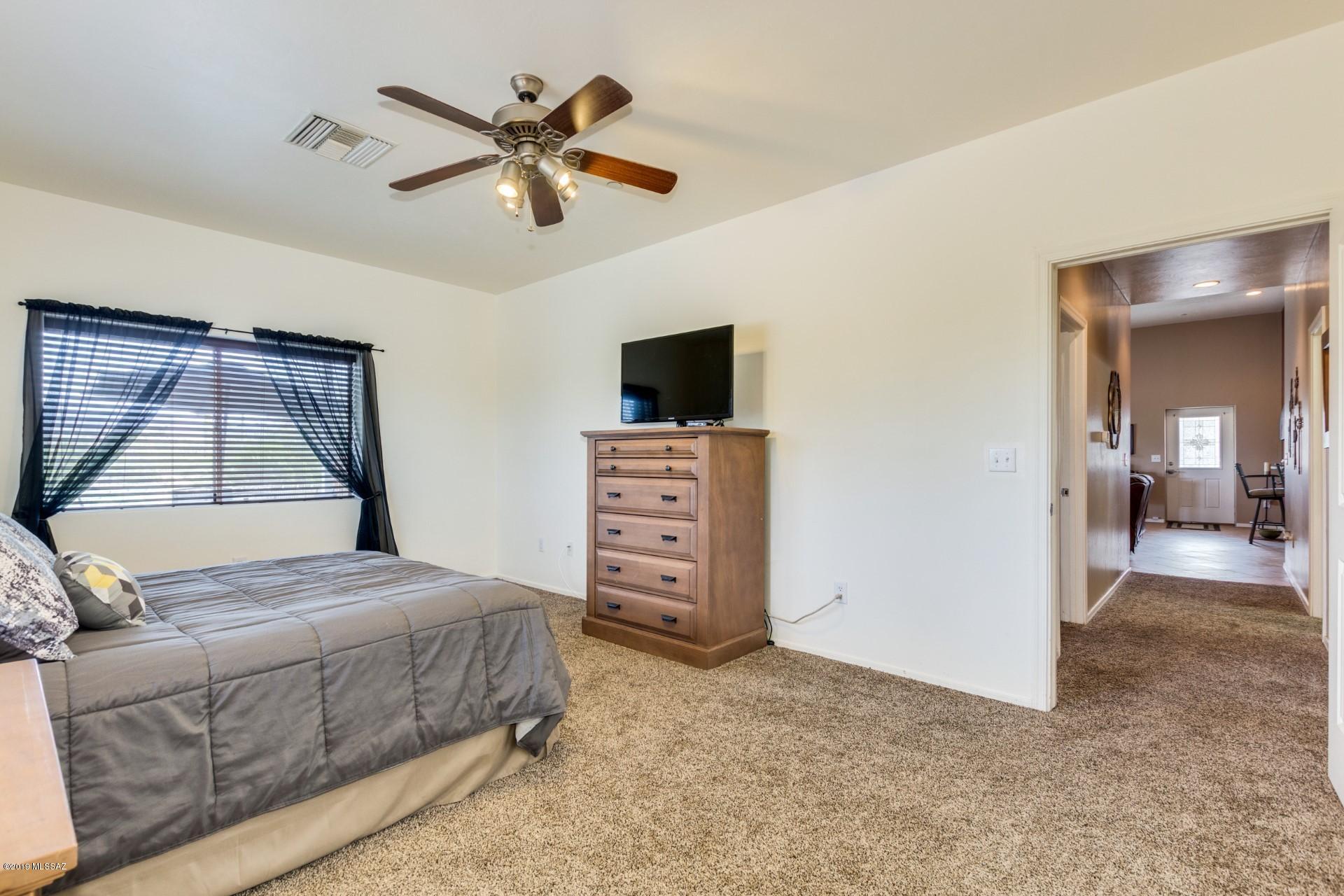 12586 West Mile Wide Road Tucson, AZ 85743 - Photo 13 of 39 Gallery Image 13