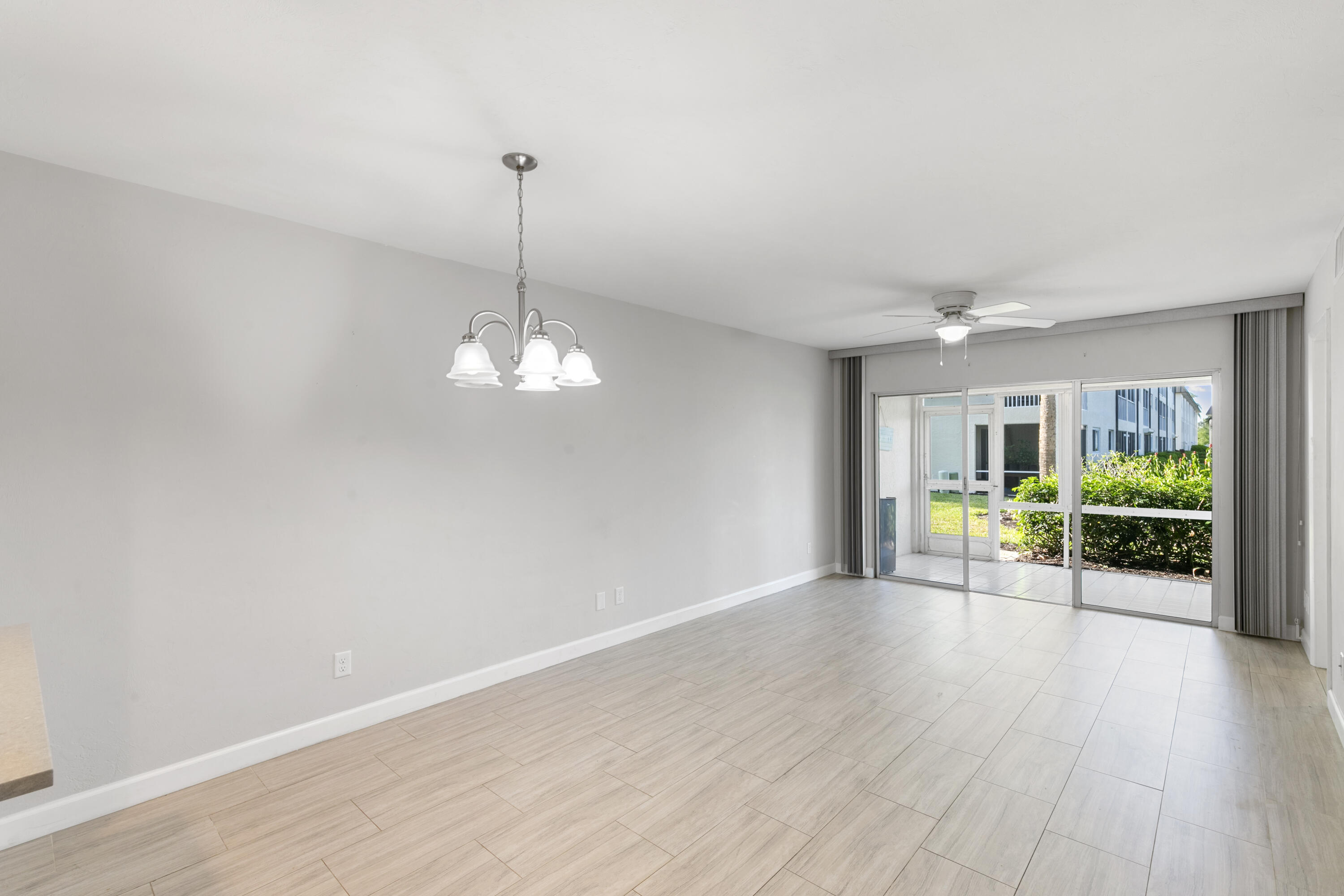 1008 Manatee Road, Unit G103 Naples, FL 34114 - Photo 7 of 21 1F3A4449