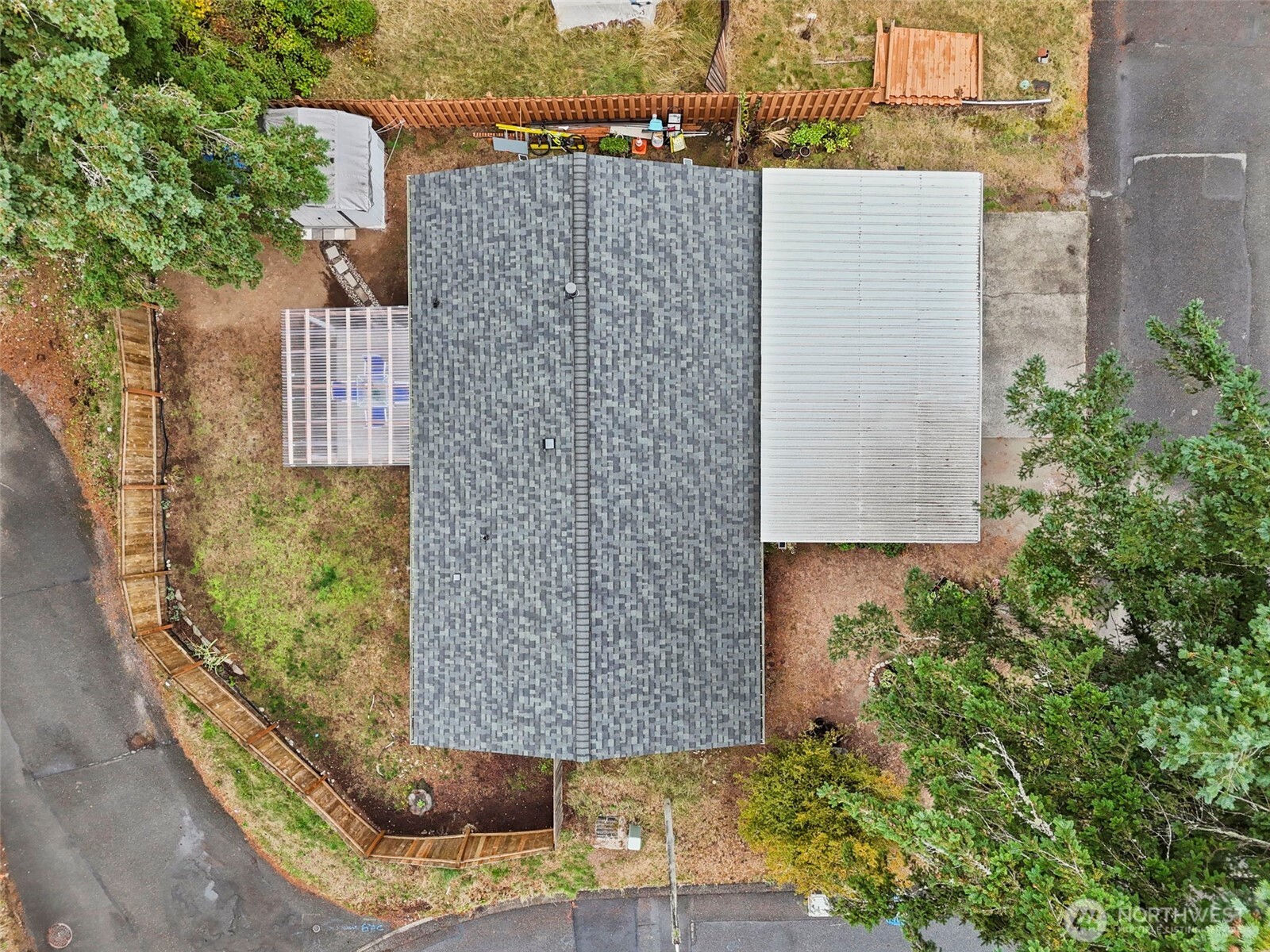 26604 191st Place Southeast Covington, WA 98042 - Photo 31 of 34 front view of a house