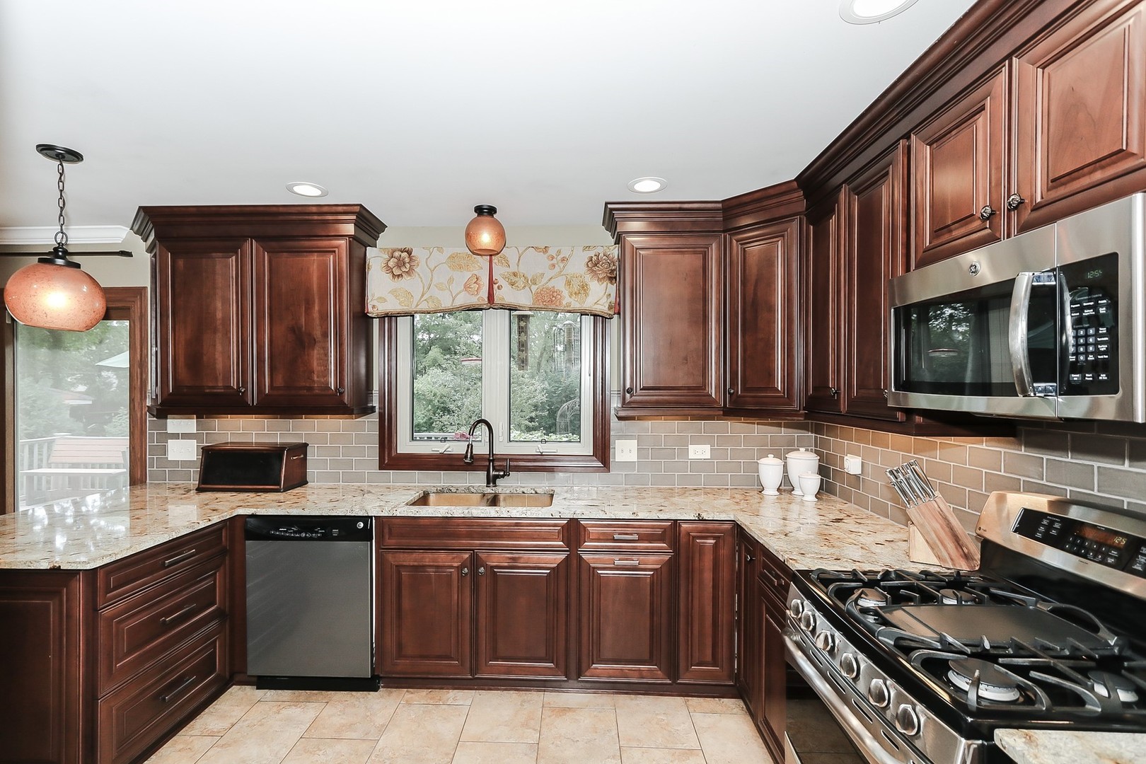 12 Prospect Road Lake Zurich, IL 60047 - Photo 9 of 30