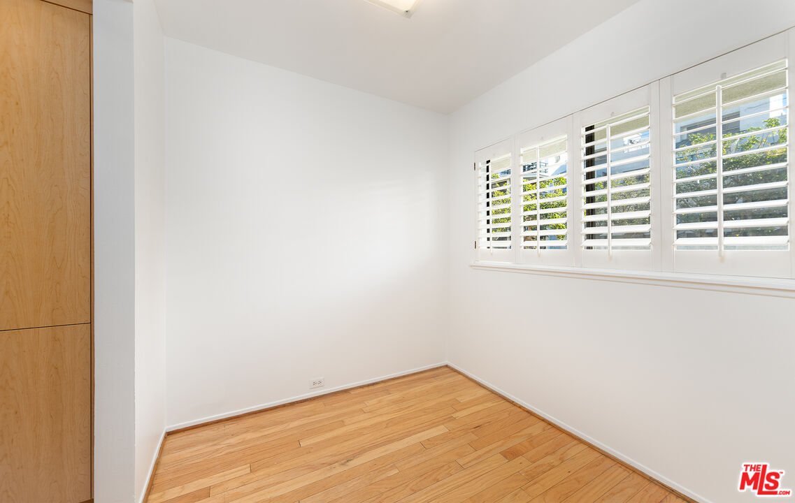 2910 Neilson Way, Unit 308 Santa Monica, CA 90405 - Photo 20 of 32 a view of an empty room with a window