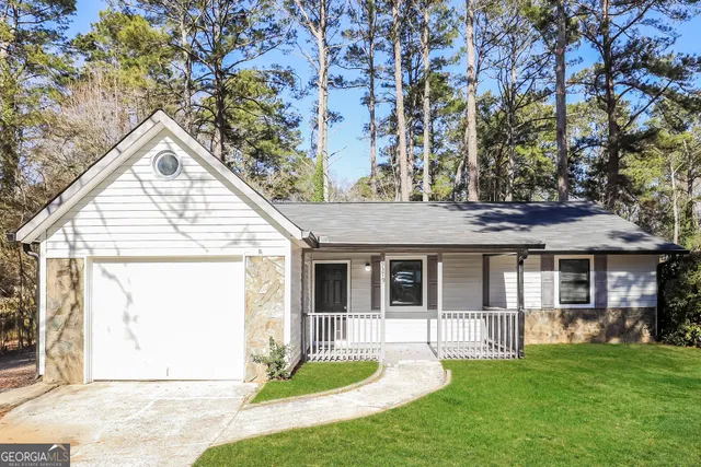 $1,815 | 9319 Forest Knoll Drive, Jonesboro, GA 30238