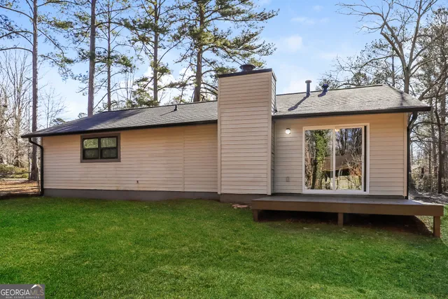 $1,815 | 9319 Forest Knoll Drive, Jonesboro, GA 30238