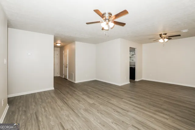 $1,815 | 9319 Forest Knoll Drive, Jonesboro, GA 30238