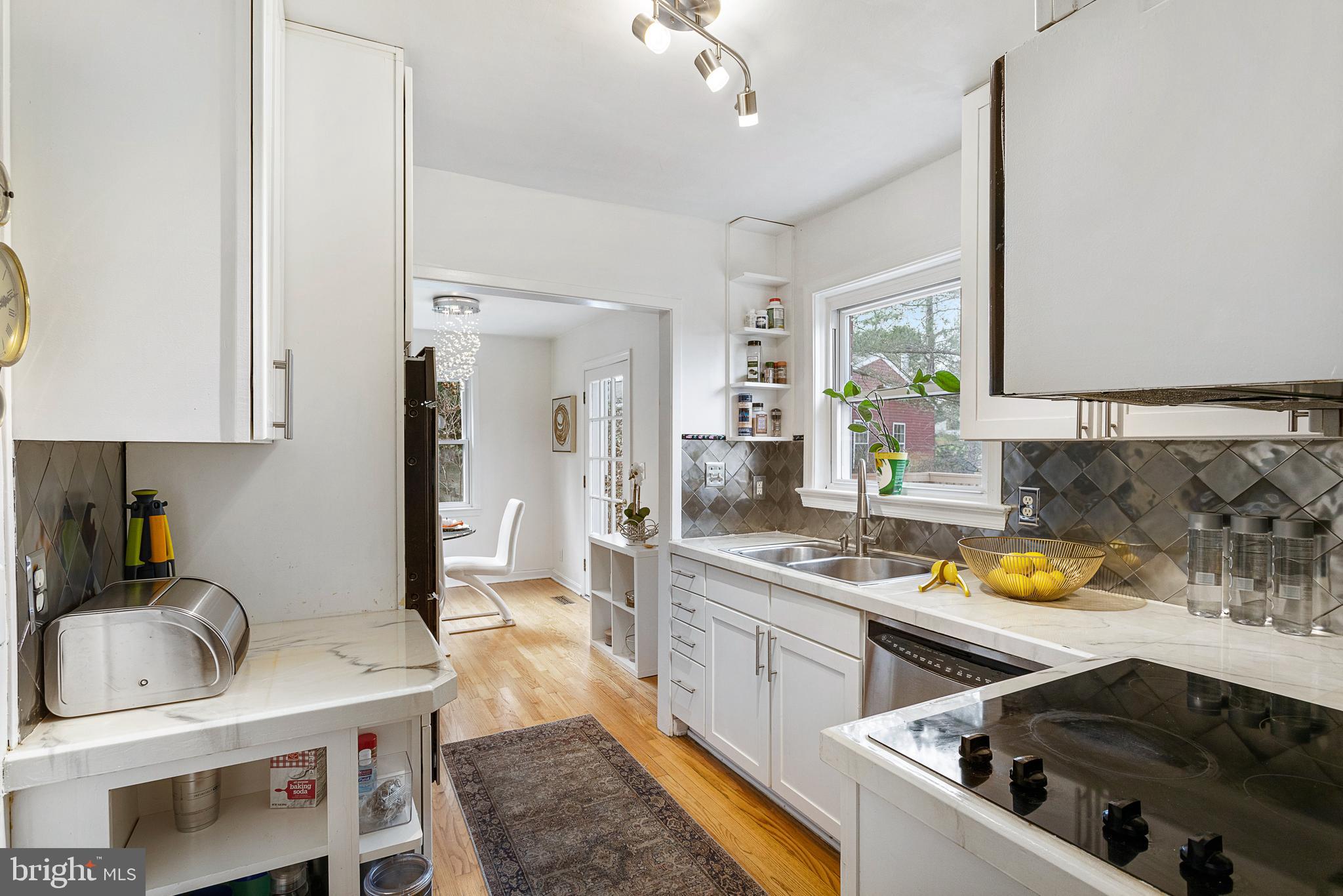 13420 Query Mill Road North Potomac, MD 20878 - Photo 16 of 69 Gallery Image 16