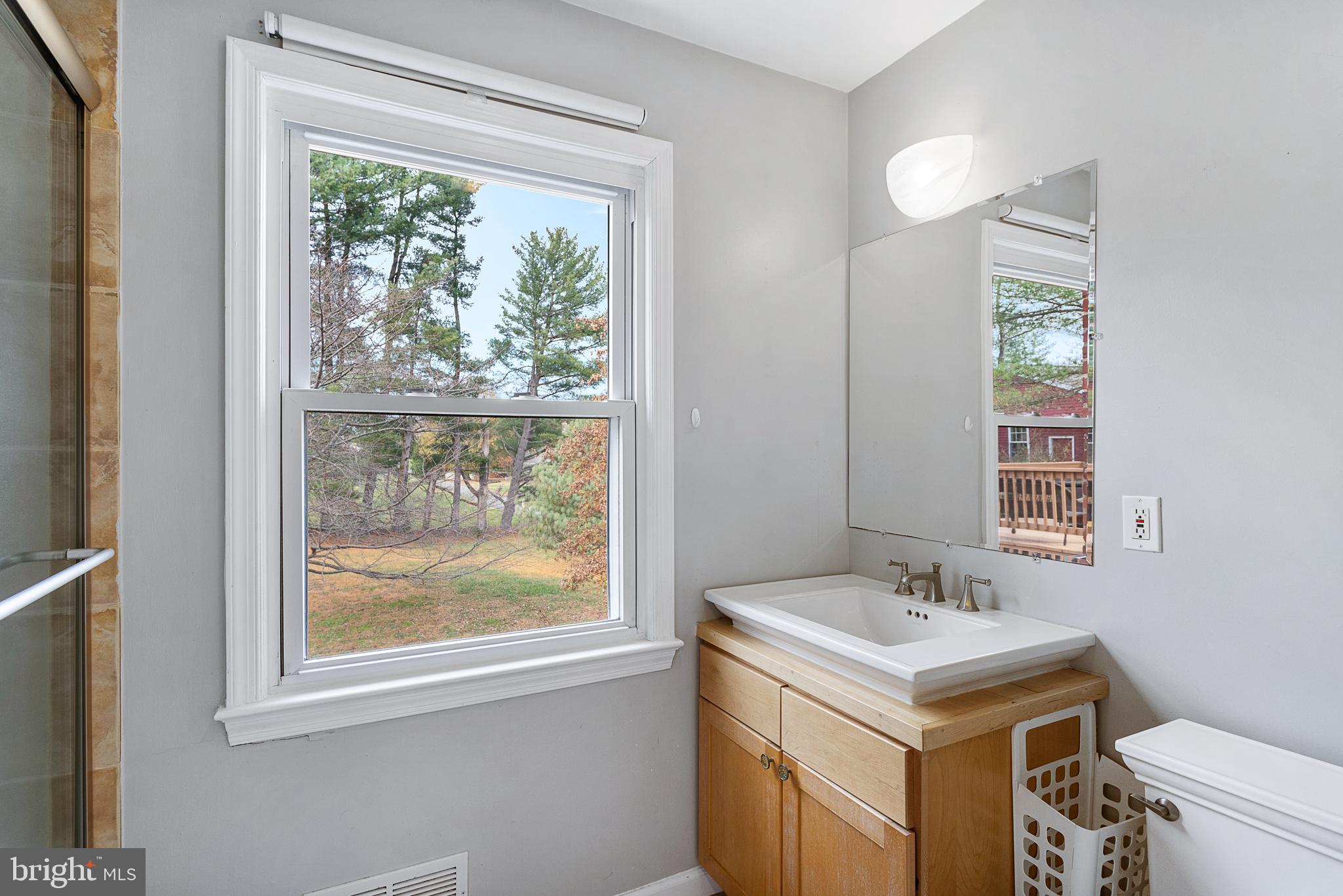 13420 Query Mill Road North Potomac, MD 20878 - Photo 23 of 69 Gallery Image 23
