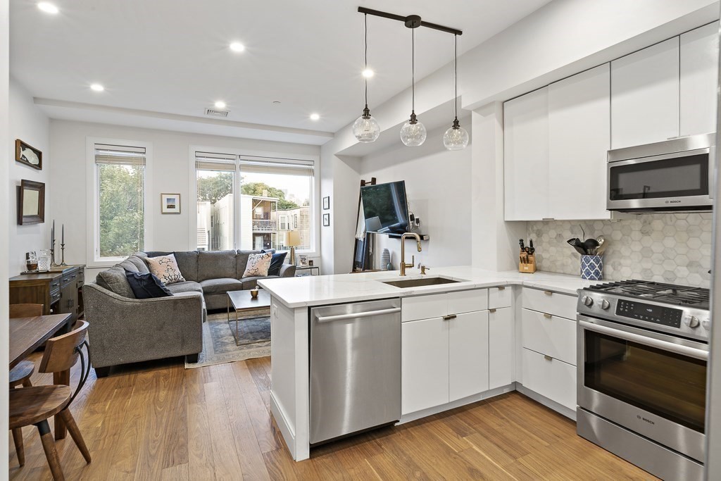 303 Sumner Street, Unit 3R Boston, MA 02128 - Photo 8 of 25