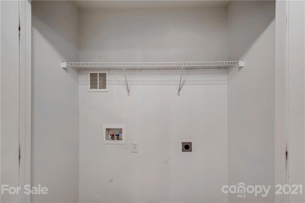 1416 Key Ridge Court Charlotte, NC 28216 - Photo 21 of 28 a view of door