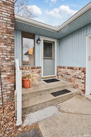 $290,000 | 2036 South 300 West, Peru, IN 46970